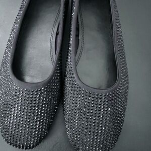 Elegant Black Studded Women's Flats